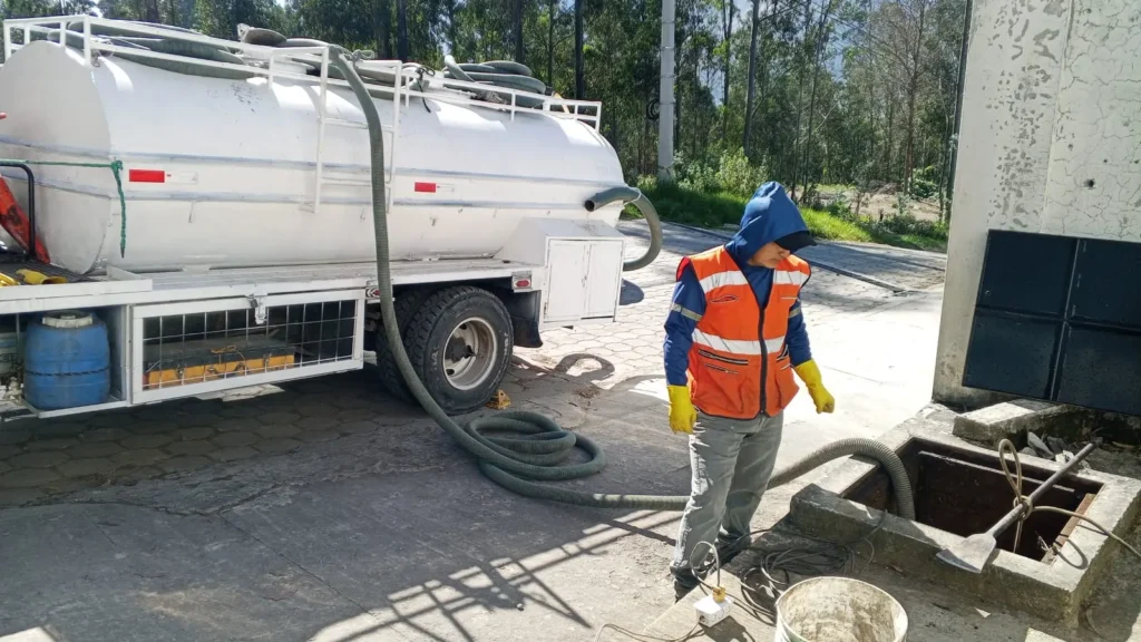 Mantenimiento de cajas de revision